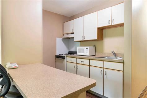 Furnished Studio - Cincinnati - Florence - Meijer Dr. Apartments - Florence, KY 41042