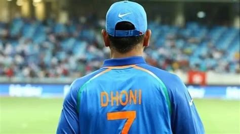 MS Dhoni reveals the secret behind picking No. 7 jersey - watch