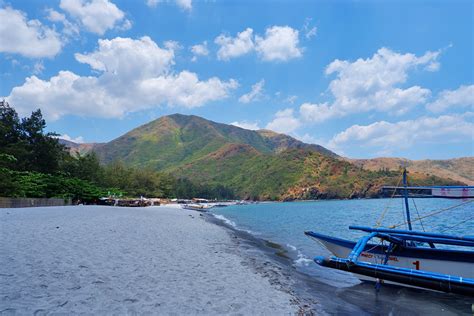 Anawangin Cove - Fun In The Philippines