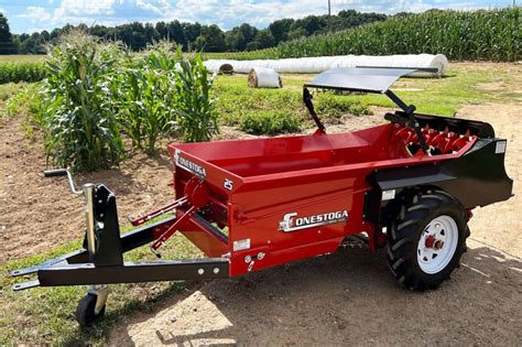 Small Manure Spreader | 25 Cubic Foot Capacity Spreader