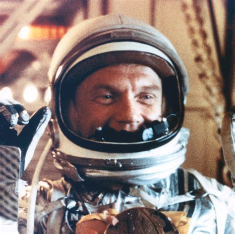 Pioneering astronaut John Glenn dies, aged 95