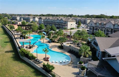 Student Apartments San Marcos, TX - Texas State Off Campus Student Housing - Pet Friendly Apartments