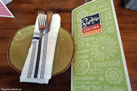 Frontera Cocina – Guacamole and Enchiladas – Vegan Disney World