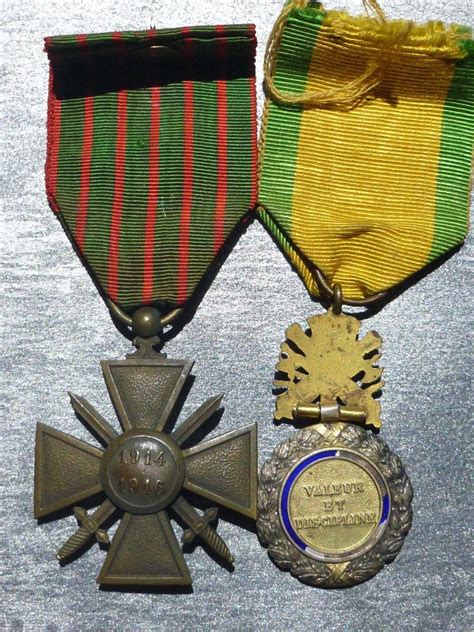 Two French Medals (authentic?) - France - Gentleman's Military Interest Club