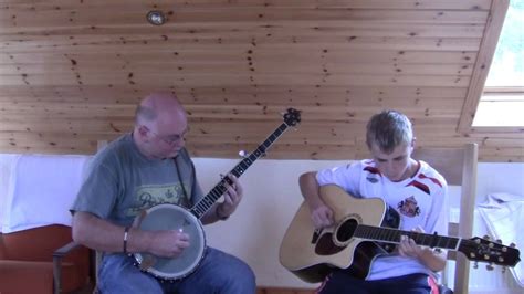 Dueling Banjos - YouTube