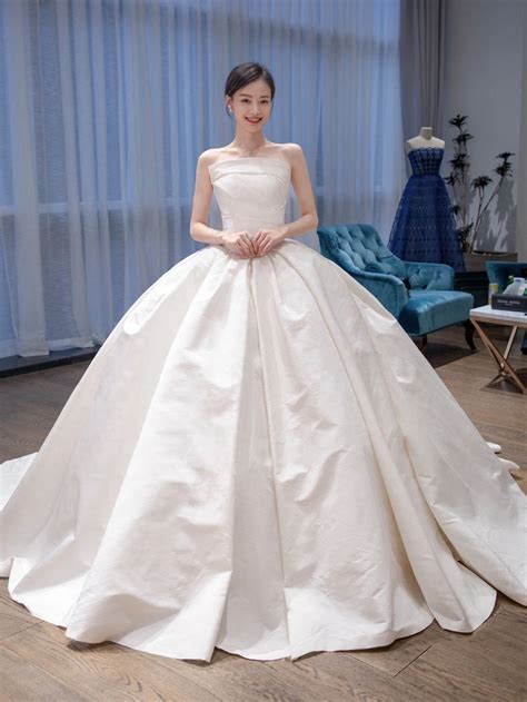 Simple Ball Gown Silk Taffeta Wedding Dress