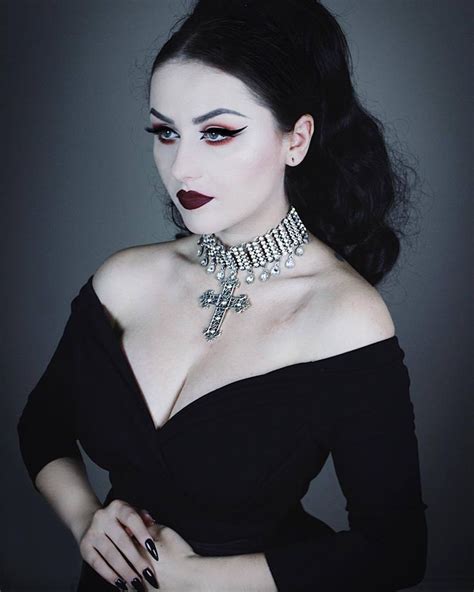 poisonnightmares | Goth beauty, Goth model, Goth