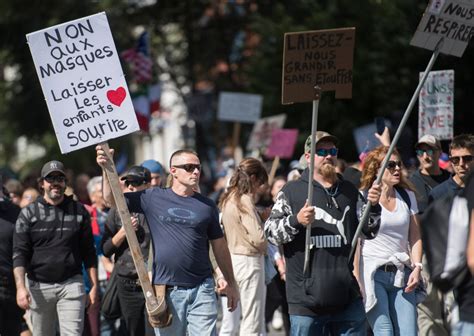 Addressing anti-mask protests poses a challenge for leaders, experts say | Globalnews.ca