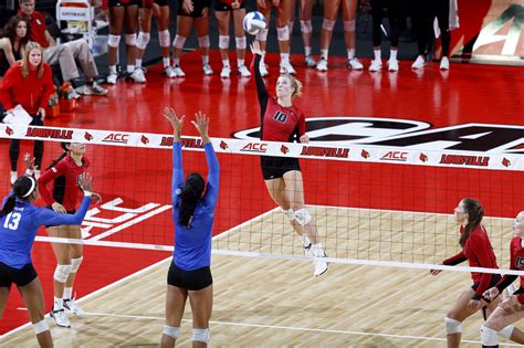 Louisville volleyball falls to Kentucky, drops below .500 • The ...