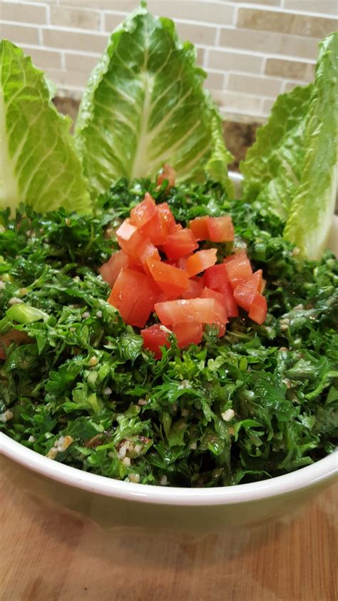 LEBANESE TABOULEH SALAD - Mediterranean Eatz