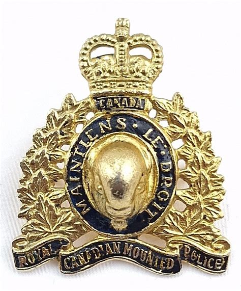 Royal Canadian Mounted Police Cap Badge | Time Militaria