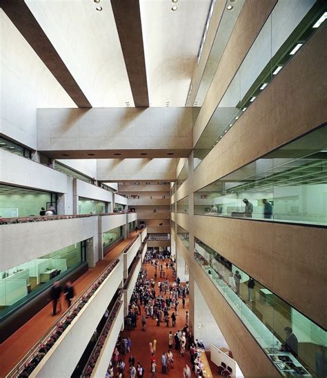 Dallas City Hall, USA by I.M. Pei: The Inverted pyramid design