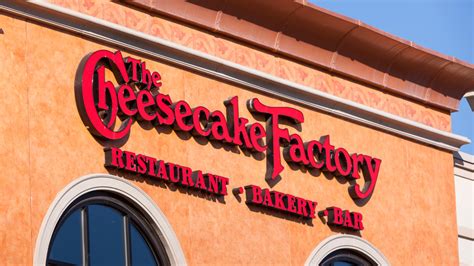 The Best Cheesecake Factory Cheesecake Flavors Might Surprise You