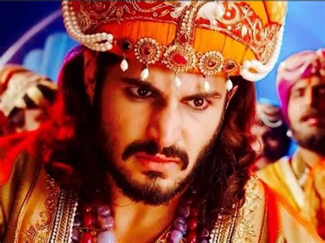 Jodha Akbar: Akbar To Declare Himself As Demigod - Filmibeat