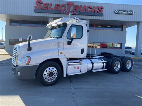 2014 FREIGHTLINER CA125 : ST13371 | Truck Center Companies