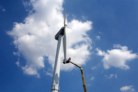 wind turbine | A wind turbine is a rotating machine that con… | Flickr