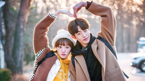 5 Real-Life Korean Celebrity Couples We're Swooning Over