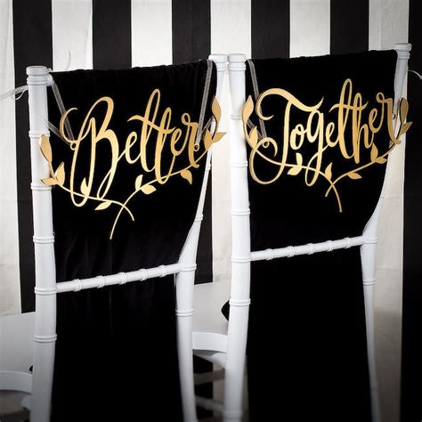 21 Cutest + Most Creative Mr and Mrs Signs for Your Wedding!