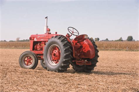 The History of Farmall Tractors: 1940-1954 - Grit