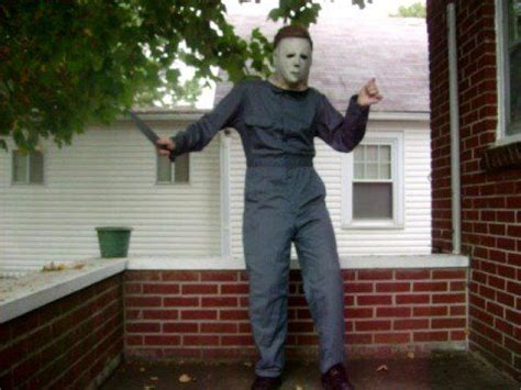 michael myers dancing | Michael myers, Horror movies funny, Great movies