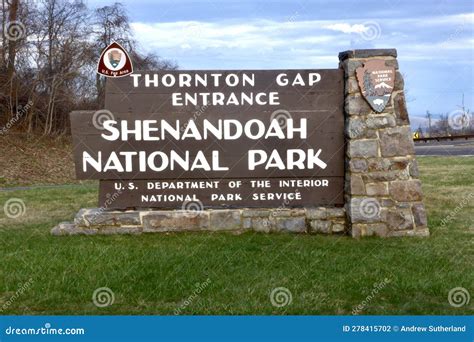 Sign for the Thornton Gap Entrance To the Shenandoah National Park. Shenandoah, VA, USA. April ...