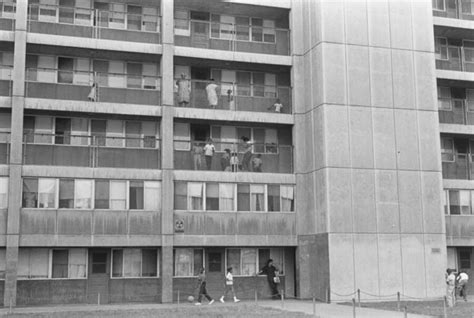 Inside Cabrini-Green, Chicago's Infamous Housing Failure