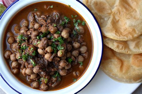 Chole Bhature - Punjabi Chole Bhature Recipe Masala Tv : Soda helps to ...