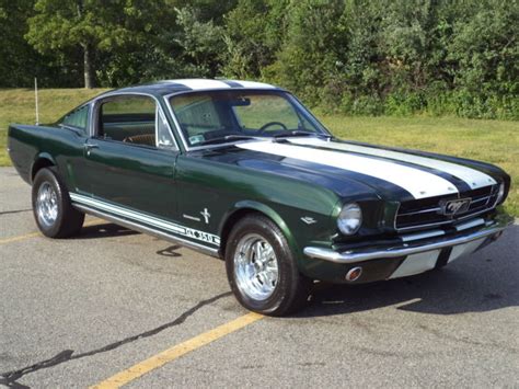 1965 FORD MUSTANG 2+2 FASTBACK SHELBY G.T. 350. IVY GREEN EXT. W WHITE STRIPES for sale in ...