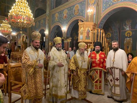 First Divine Liturgy of Ukrainian Bishops in Archdiocese of Athens | Orthodox Times (en)