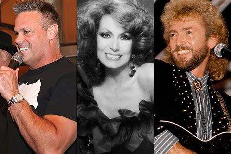 16 Country Singers Who Died Too Young