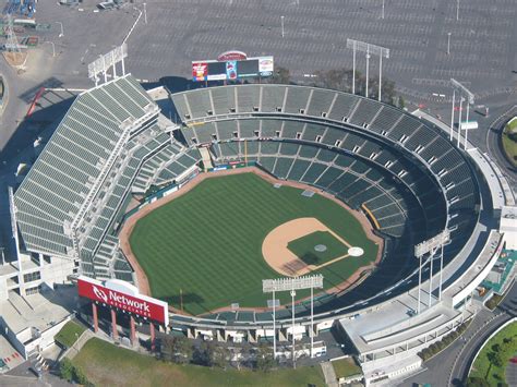 Oakland Coliseum | Oakland Coliseum photographed from a Cita… | Flickr