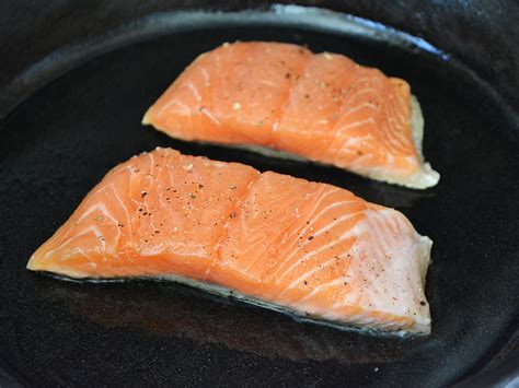 How To Pan-Sear Salmon - Food.com