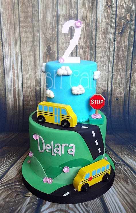 Wheels on the Bus cake, Schoolbus cake, Yellow school bus themed cake ...