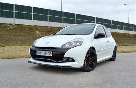 FRONT SPLITTER V.1 RENAULT CLIO MK3 RS FACELIFT Textured | Our Offer ...