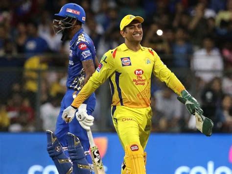 MS Dhoni Reacts As Hardik Pandya Pulls Off A Perfect 'Helicopter Shot' - Watch | Cricket News