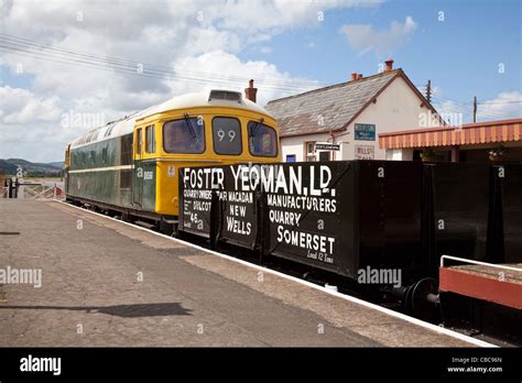 CLASS 33 "CROMPTON” No. D6566 diesel locomotive at Blue Anchor Somerset Stock Photo - Alamy