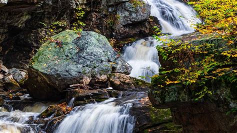 The 14 Best Waterfalls in MA for a Gorgeous Day Out