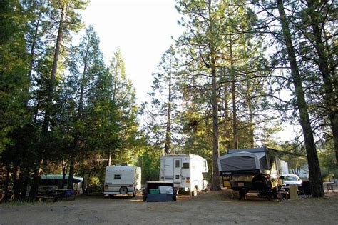 Yosemite Pines RV Resort & Family Lodging