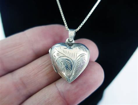 Vintage Sterling Silver Etched Heart Locket Necklace - Retro 925 Puffy ...