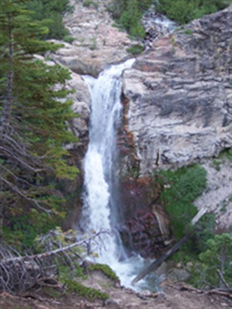 Hiking Mill Creek Falls Trail - Lassen Volcanic National Park (U.S ...