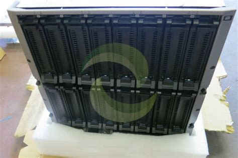 Dell PowerEdge M1000e Blade Server Chassis Centre 16 slot 1 x CMC 1 x iKVM