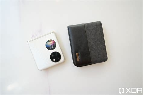 Huawei P50 Pocket Review: Galaxy Z Flip 3, but make it chic and pricey