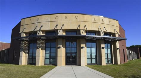 Priceville students spend first day in new high school | Local News | decaturdaily.com