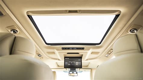 Vellfire Interior Image, Vellfire Photos in India - CarWale