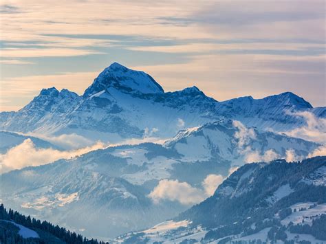 Mont Blanc avalanche: Two skiers die in accident on Italian Alps | The Independent | The Independent