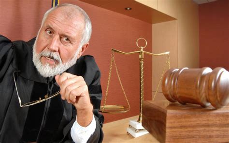 What Is the Difference between Common Law and Equity?