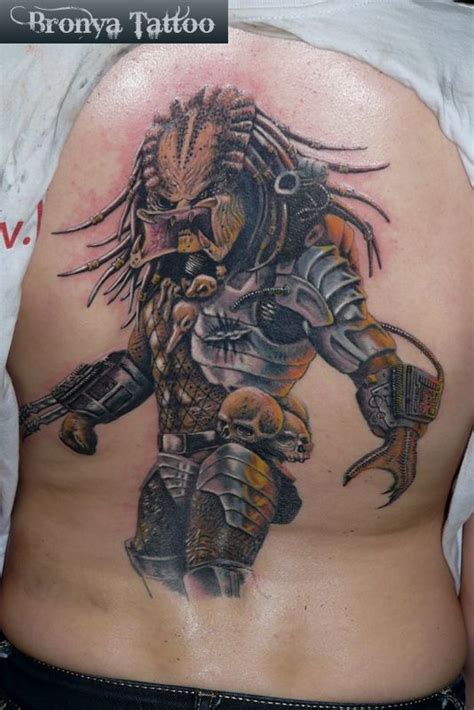 predator tattoo | Predator tattoo, Mens body tattoos, Tattoos