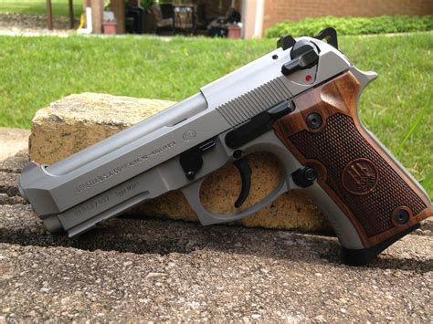 Beretta 92FS Compact INOX : r/a:t5_3i0gn