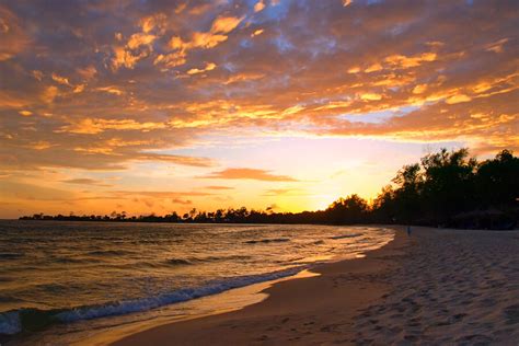 Top 6 The Most Beautiful Beaches in Sihanoukville, Cambodia - Cambodia Tours