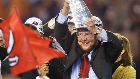 Tampa Bay Buccaneers, Manchester United owner Malcolm Glazer dies at 85 ...